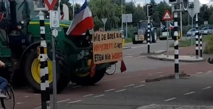 Колонны из грузовиков и тракторов: фермеры протестуют в Нидерландах